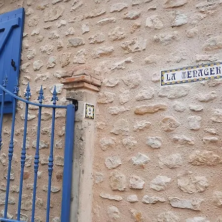 La Menagerie Guest house Maigne